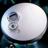 Os 10 Melhores CD Players Portáteis de 2024: discman, leitor portátil clássico e muito mais!