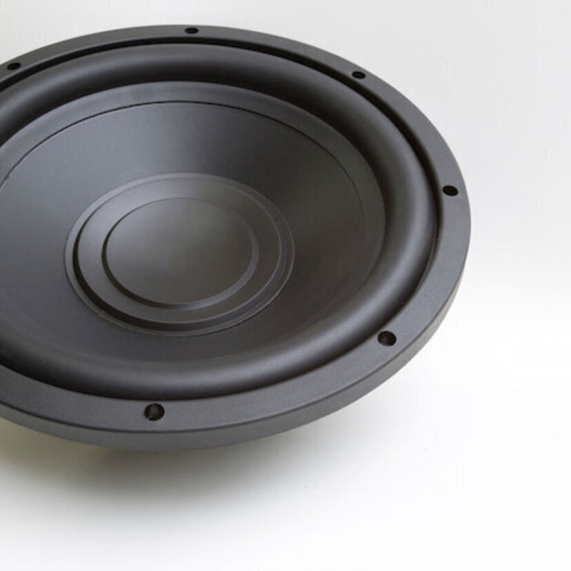 Os 10 Melhores Subwoofers com Bom Custo-Benefício de 2024: Arlen, Falcon e muito mais!