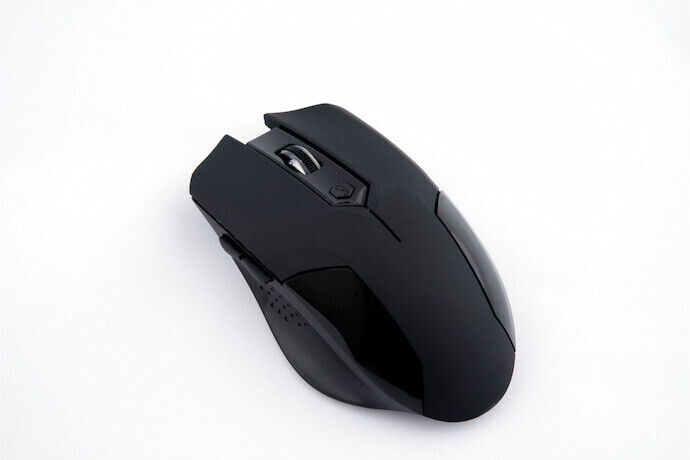 Mouse preto.