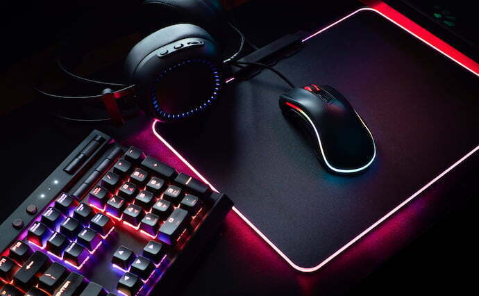 Mouse, teclado e headset