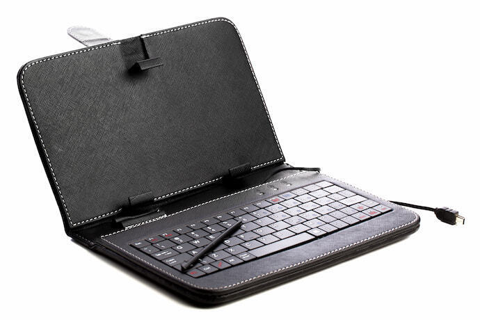 Capa para iPad com teclado