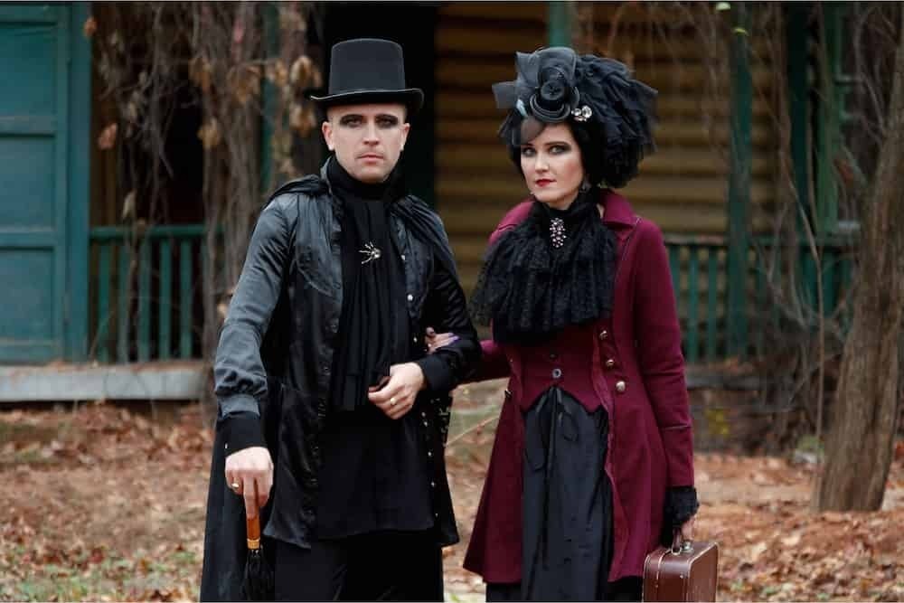 Casal vampiresco tradicional 